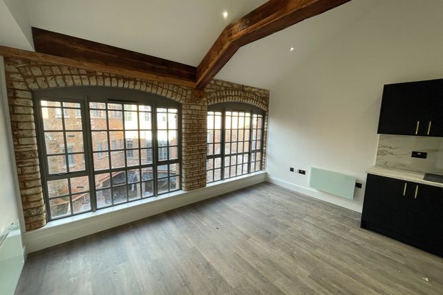 Flat for sale in Overstone Road, Northampton