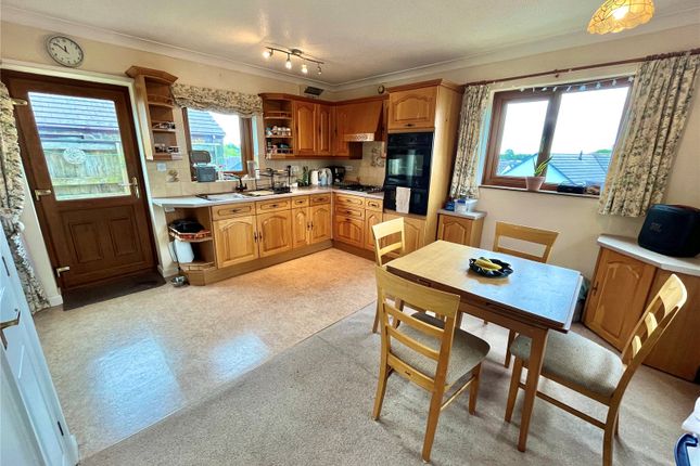 58, Oakfield Drive, Pembrokeshire photo 2