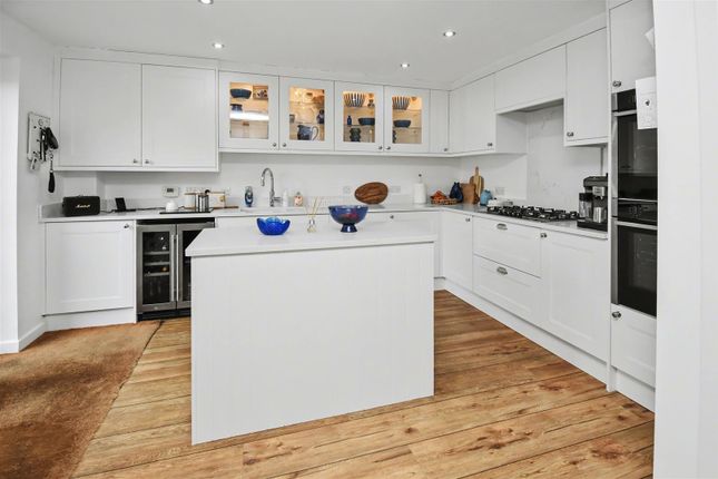 16, Windermere Drive, Corby photo 3