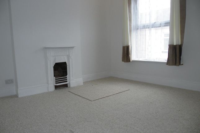 35, Nottingham photo 2