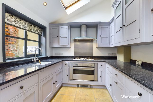 52, Mount Pleasant, Berkshire photo 2