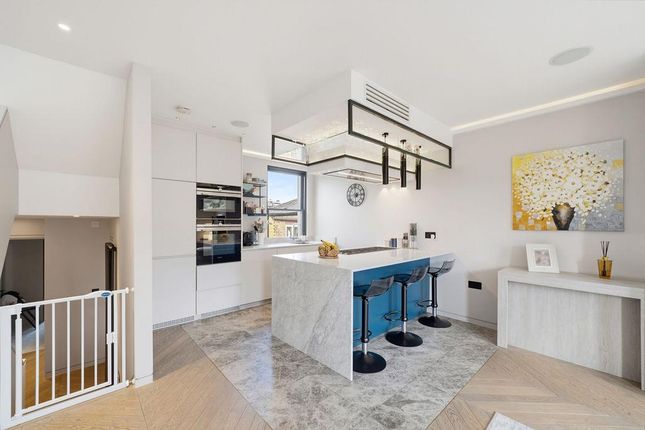 48, Queensmill Road, London photo 4