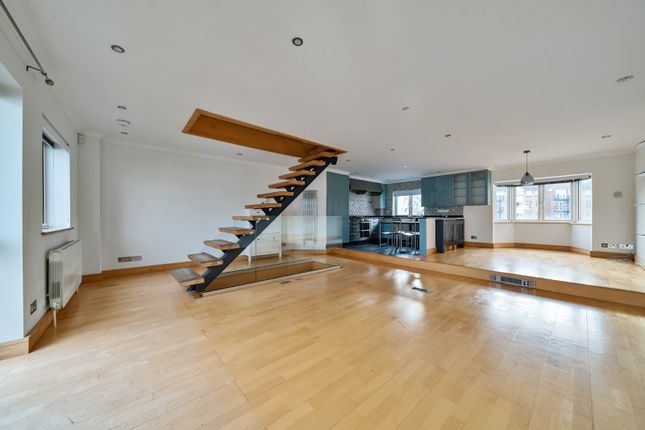 9, Pacific Close, Southampton photo 3