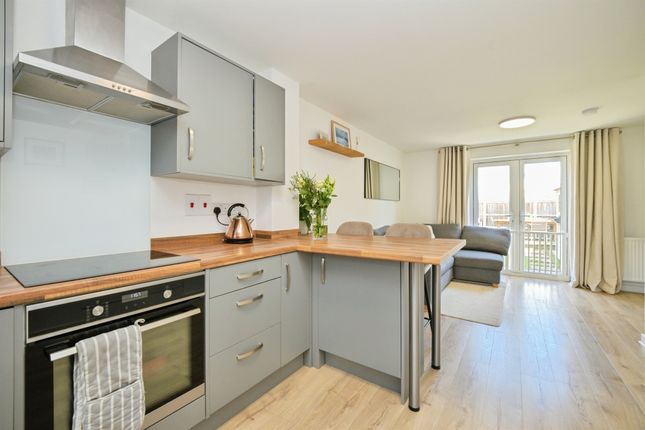 16, Cole Way, BISHOP'S STORTFORD photo 2