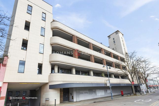 Flat to rent in Wick Tower, Woolwich