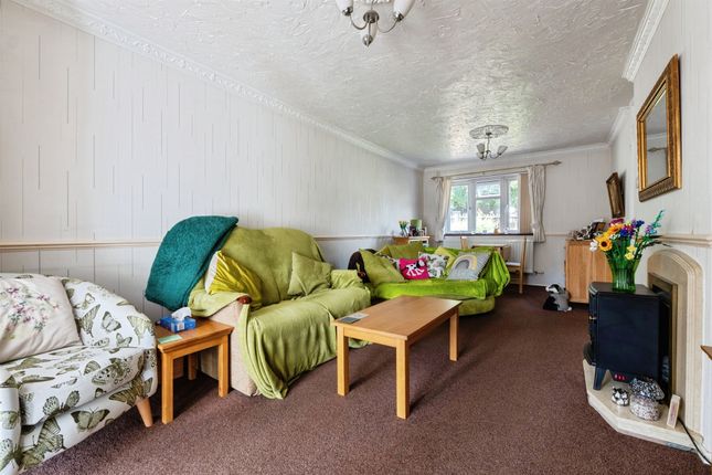 2, Anne Boleyn Close, Thetford photo 4