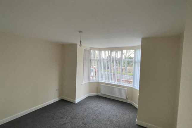 Apt 1, 99 Peasholm Drive, Scarborough photo 2