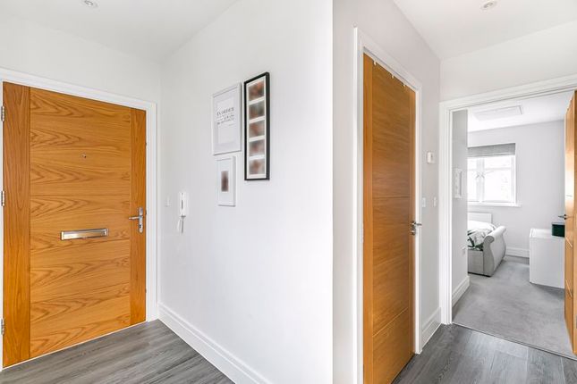 Flat for sale in Consort Drive, Leatherhead