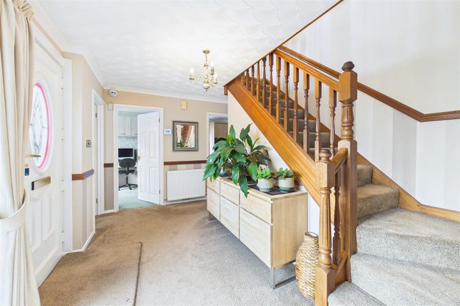 8, Shipham Close, Nailsea photo 3