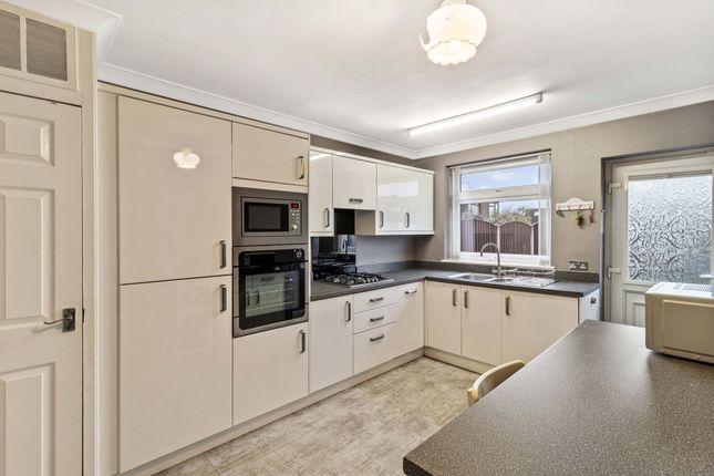 103 Gainsborough Road, Warrington photo 2