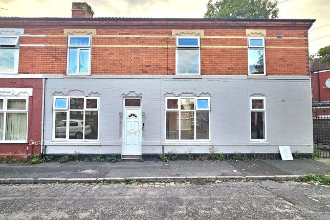 Thumbnail Flat to rent in Lockwood Street, Longsight