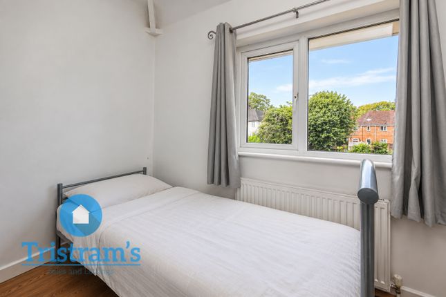 24, Manton Crescent, Nottingham photo 4