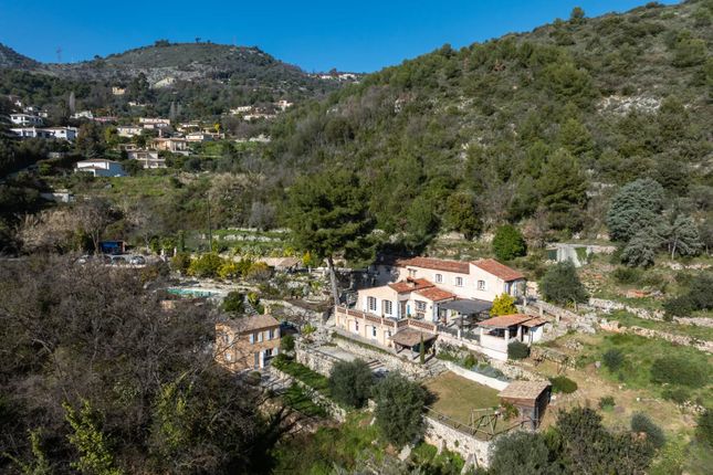 Villa for sale in Falicon, Nice Area, French Riviera