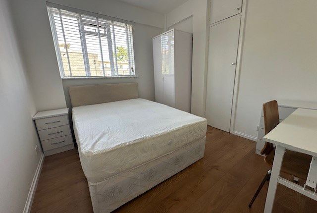 100 Templar House, Shoot Up Hill, London photo 3