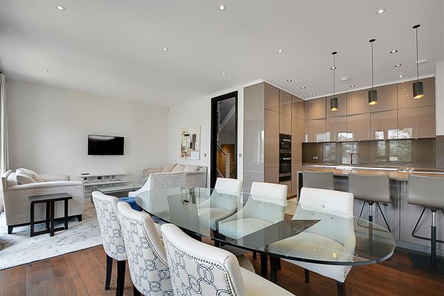 4 Bed Town House For Sale In Gunnersbury Mews Chiswick London W4 Zoopla