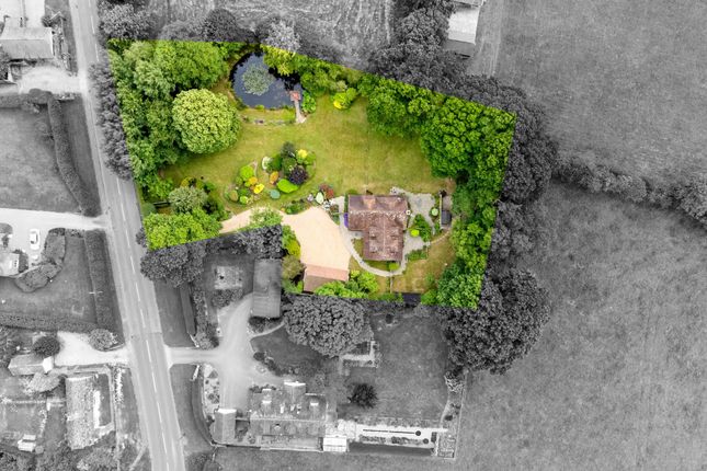 Guildenhurst Bungalow Lordings Road, Billingshurst photo 2