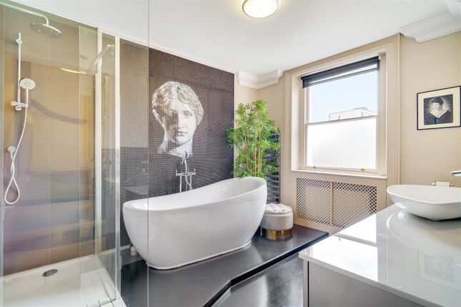 17, Wilton Place, London photo 3