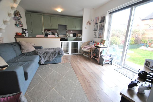33, Churchfields, Cheltenham photo 4