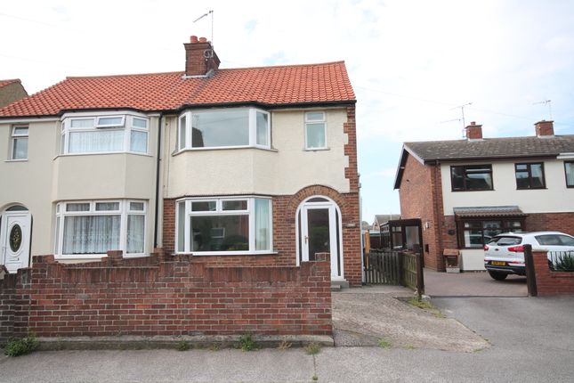 Thumbnail Semi-detached house to rent in Saxon Road, Lowestoft