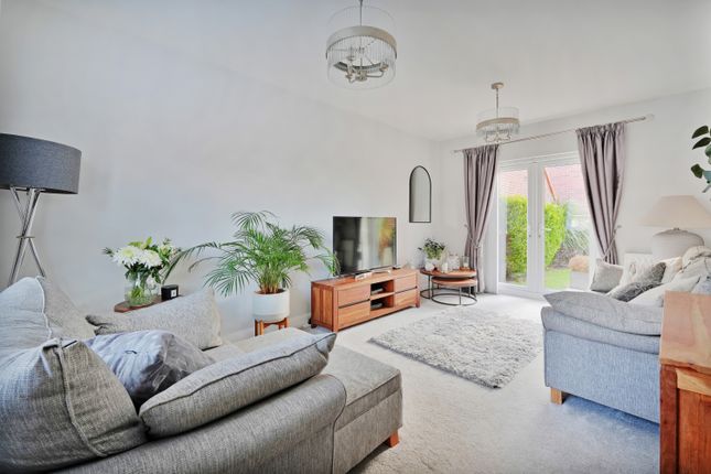 3, St. Ives Drive, Sheffield photo 2