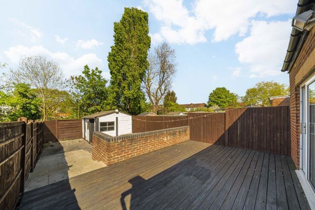 6, Dors Close, London photo 4