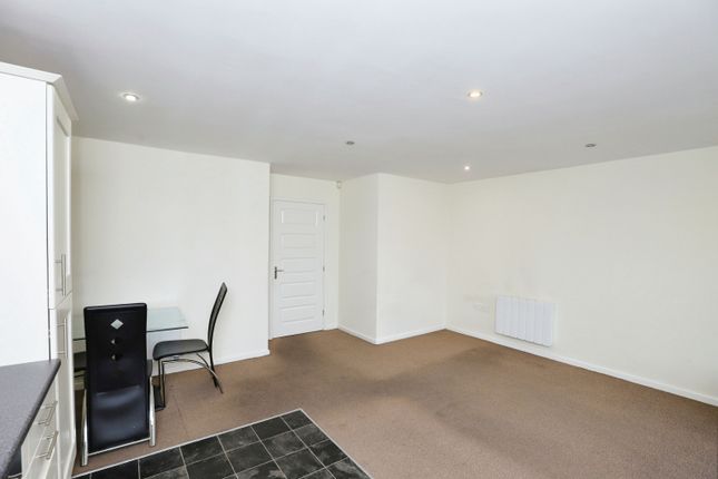 Flat for sale in Fishponds View, Sheffield, South Yorkshire