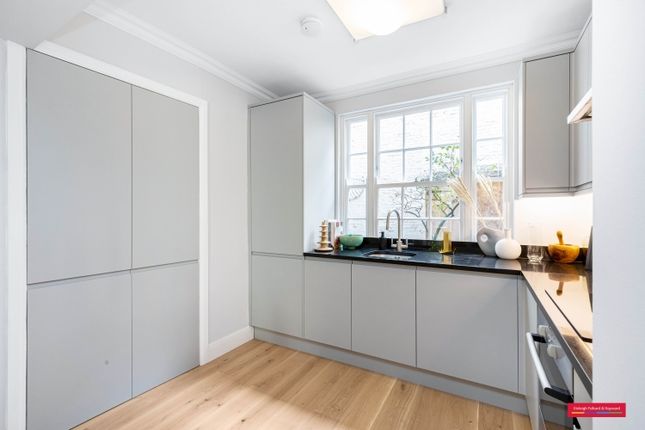 Flat to rent in Chagford Street, London