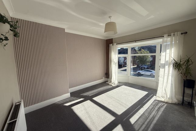 Flat Above, 389, Hull photo 3