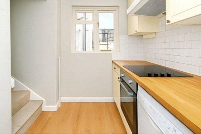 Second Floor Flat 3, 33, Bedford Square, Brighton photo 2