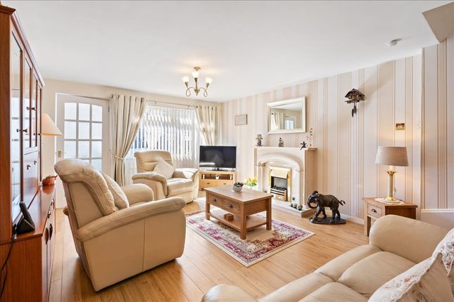 29 Baberton Mains Rise, Edinburgh photo 4