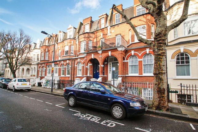 Flat for sale in Crookham Road, London