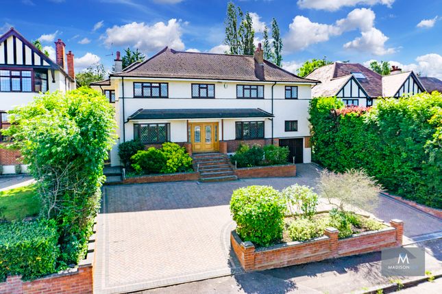 Thumbnail Detached house to rent in Spring Grove, Loughton, Essex