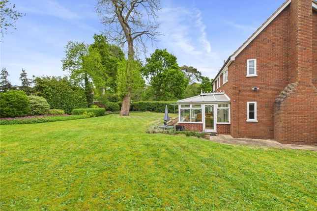 45, Fernhill Close, Suffolk photo 3