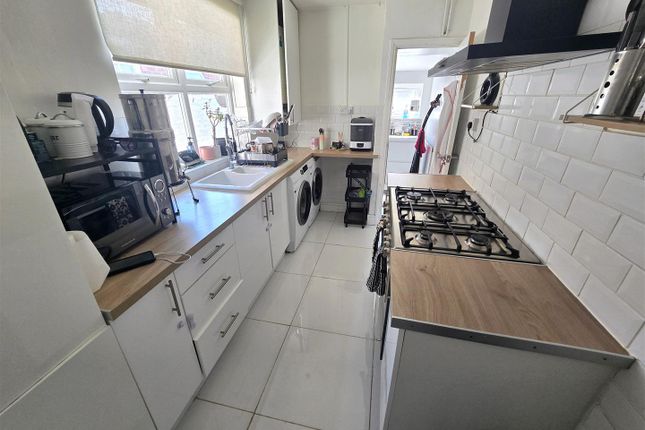 10, Gatacre Road, Great Yarmouth photo 3