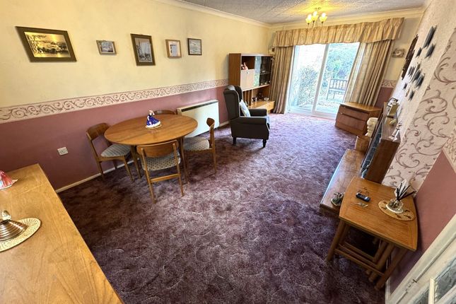 160 Tennyson Road, Willenhall photo 2