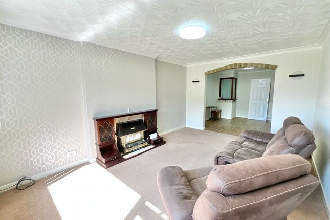 17 Scarratt Drive, Stoke-On-Trent photo 3