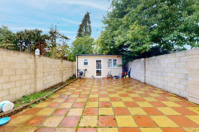 101, Shakespeare Avenue, Hayes photo 4