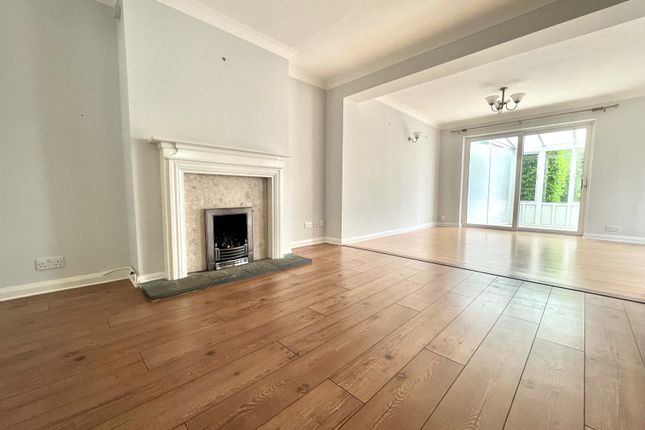 21, Strathfield Road, Andover photo 3