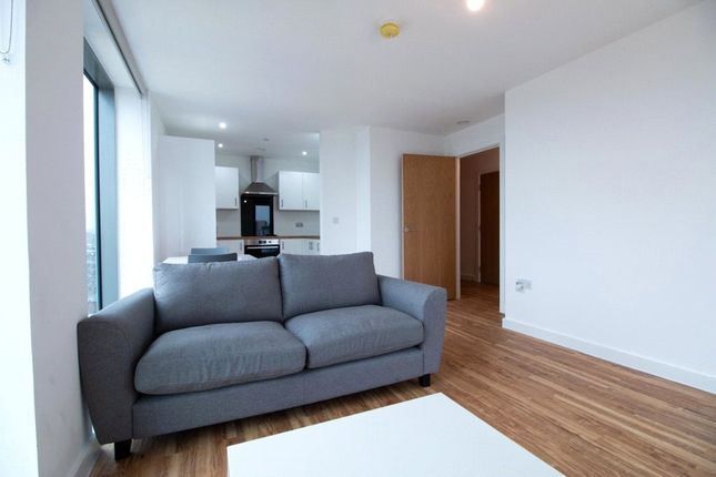 Flat to rent in Media City, Michigan Point Tower A, 9 Michigan Avenue, Salford