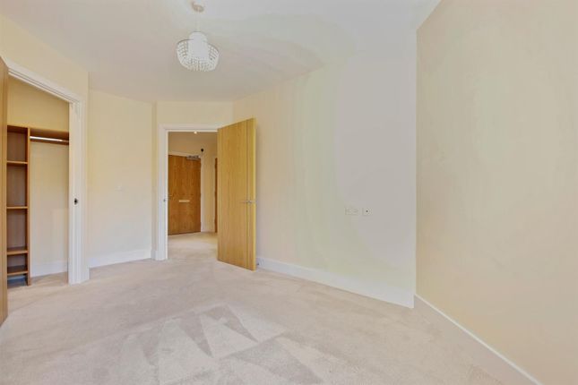 Flat for sale in Lansdown Road, Sidcup