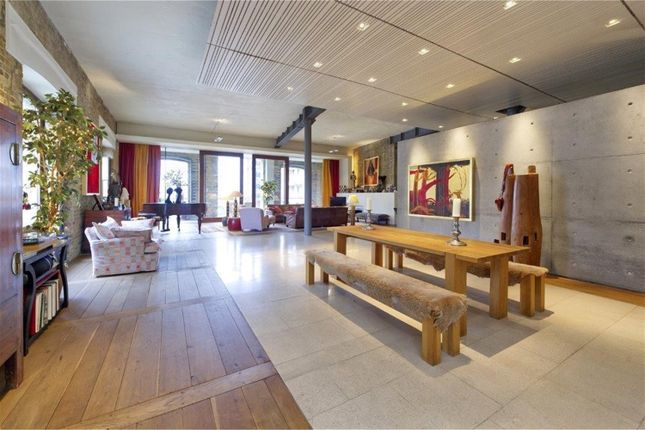 Thumbnail Flat to rent in Parkgate Road