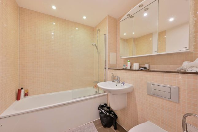 Flat for sale in Crowder Street, Tower Hamlets, London