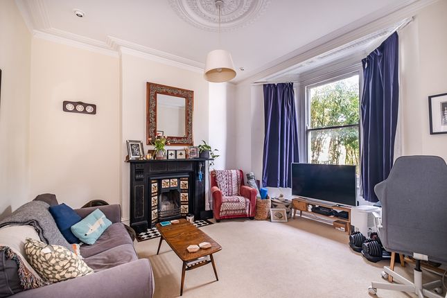 Thumbnail Maisonette to rent in Rectory Grove, London