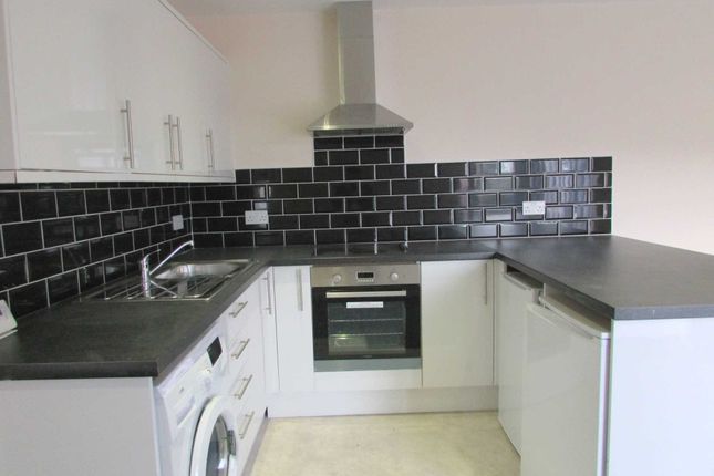 Flat 1, The Green Dragon, Leeming Road, Borehamwood photo 3