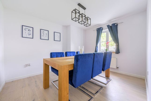 4 Crocus Street, Wymondham photo 4