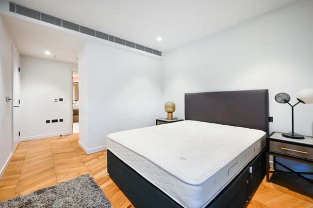 Flat to rent in Switch House West, Battersea Power Station, London