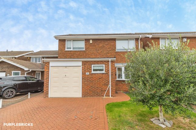 Cusworth Way, Dunstable photo 4