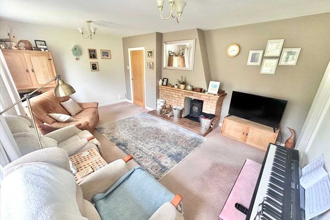 1, Larch Way, Nottingham photo 4