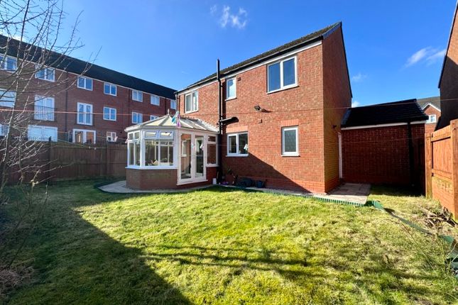 Detached house to rent in Harrier Close, Bolton