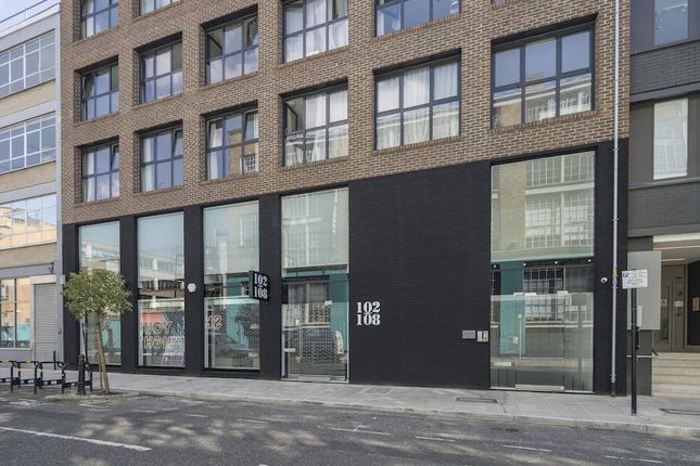 Office to let in Clifton Street, London